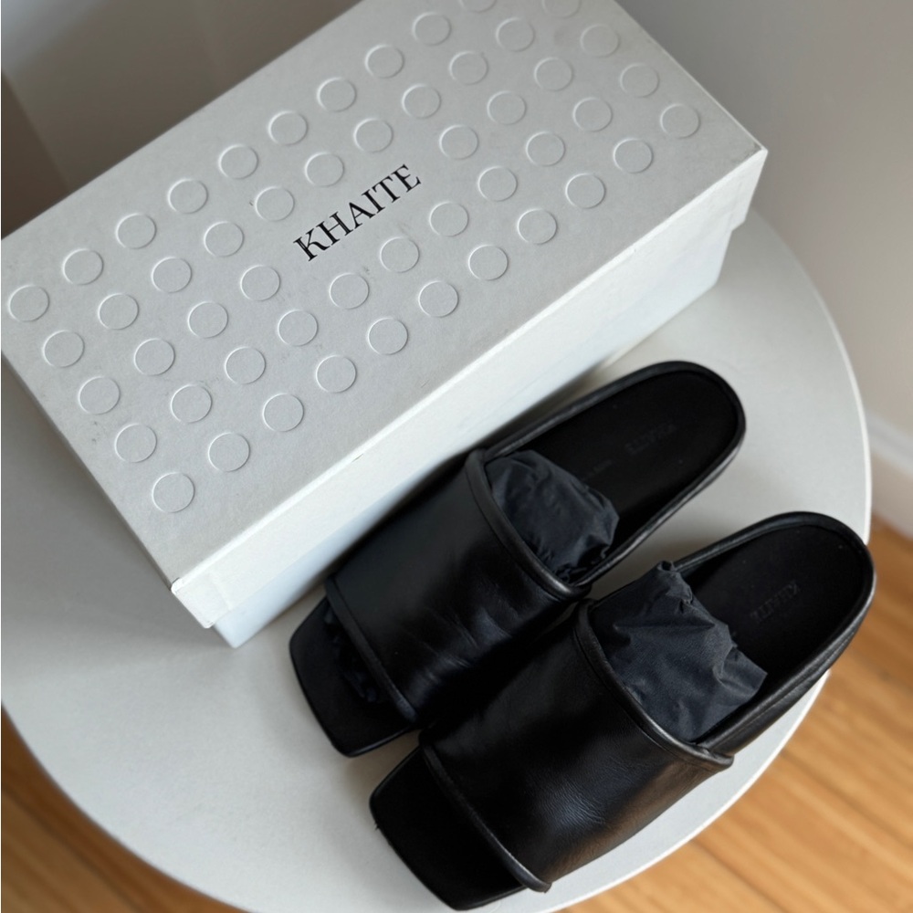 Khaite Stagg Leather Flats